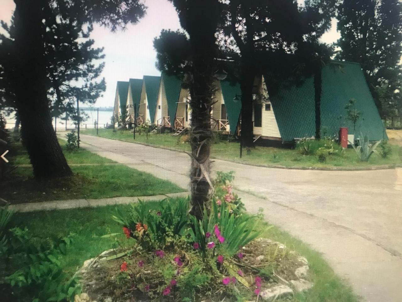 Kyalasur Hotel Sukhumi Esterno foto