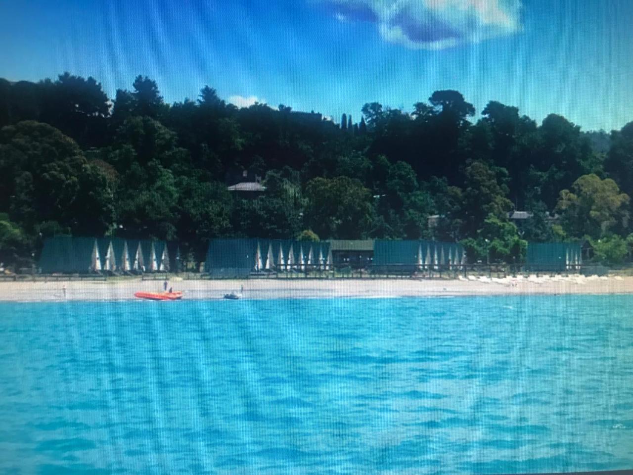 Kyalasur Hotel Sukhumi Esterno foto